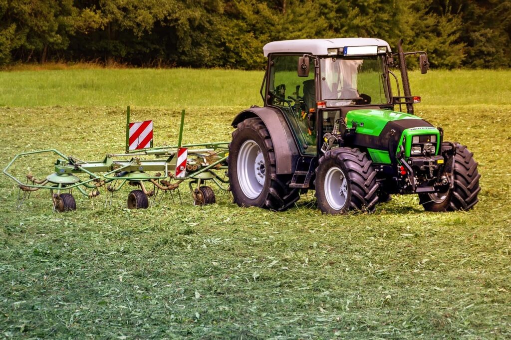 tractor-machinery-Vico-Trading