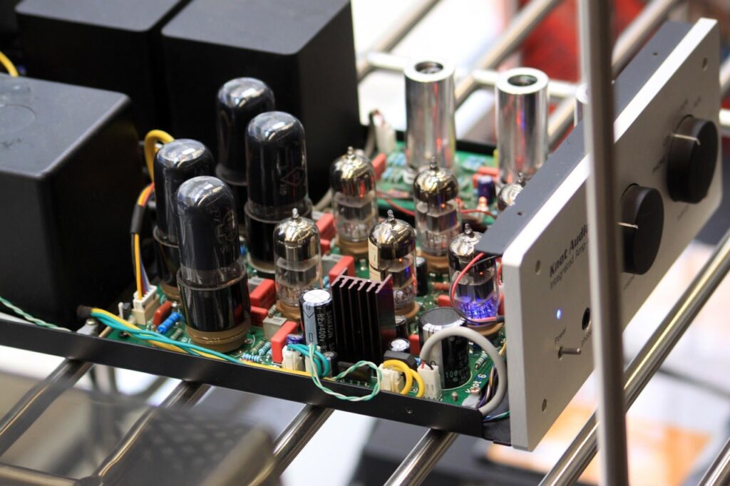 vacuum-tube-electronic-parts-Vico-